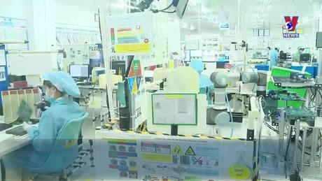 Việt Nam - Góc nhìn từ thế giới: Giải bài toán nguồn nhân lực ngành bán dẫn