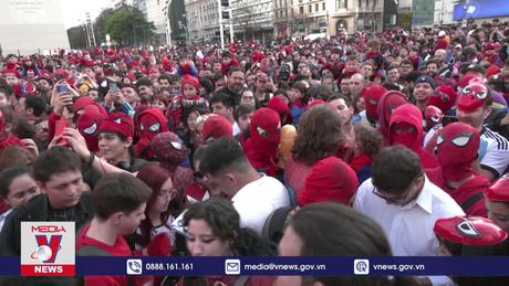 Sôi động sự kiện hóa trang Người Nhện