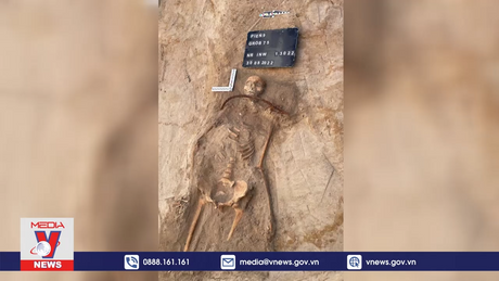 Bí mật ngôi mộ 