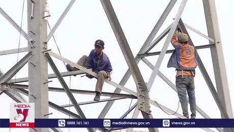 Cần gần 135 tỷ USD đầu tư cho nguồn và lưới điện đến 2030