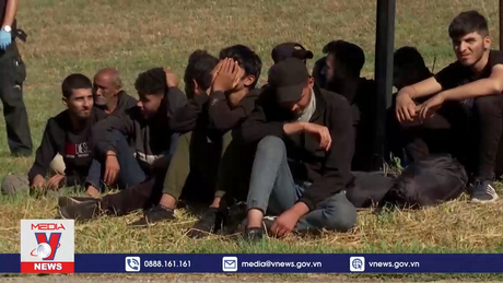 Châu Âu đối mặt với làn sóng người di cư gia tăng