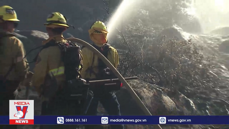 Bang California (Mỹ) sơ tán hàng nghìn người vì cháy rừng