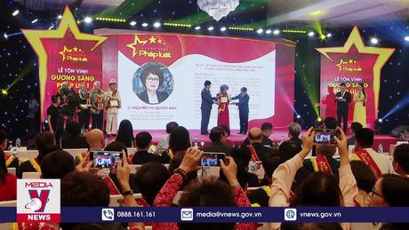 Tôn vinh gương sáng pháp luật