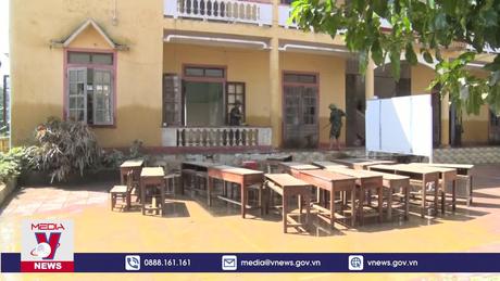 Lực lượng vũ trang Hà Tĩnh hỗ trợ người dân vùng lũ
