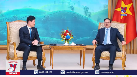 Thủ tướng tiếp Bộ trưởng KT-TM&CN Nhật Bản 