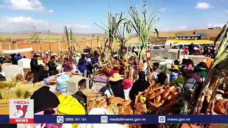 Rộn ràng ngày Lễ Các Thánh tại Bolivia