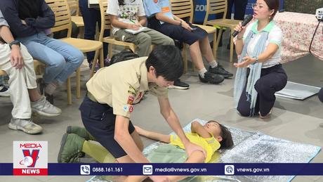 Thiết thực lớp học kỹ năng sinh tồn, thoát nạn