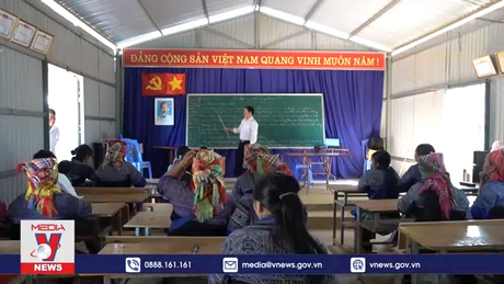 Xóa mù chữ cho phụ nữ vùng cao Mù Cang Chải