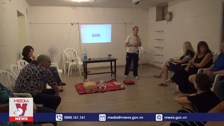 Israel mở lớp hướng dẫn sơ cứu cho người dân