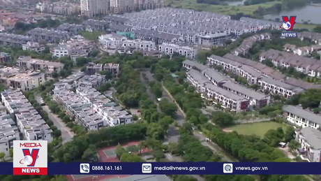 Doanh thu bất động sản và xây dựng giảm nghiêm trọng