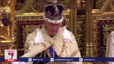 Vua Anh lần đầu phát biểu khai mạc Quốc hội