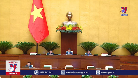 Quốc hội biểu quyết thông qua NQ về Kế hoạch phát triển KTXH năm 2024  