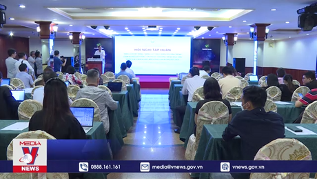 Tập huấn truyền thông về giảm nghèo bền vững