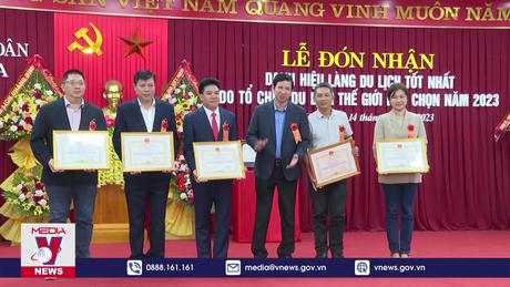 Tân Hoá đón nhận danh hiệu làng du lịch tốt nhất thế giới