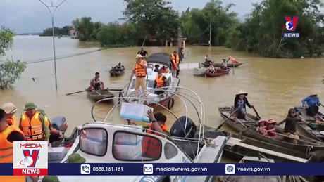 Thủ tướng yêu cầu hỗ trợ khẩn cấp người dân vùng ngập lụt 