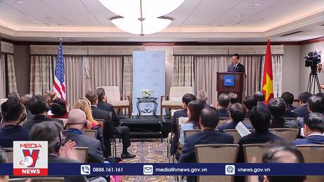 Chủ tịch nước trao đổi về chính sách với các học giả Hoa Kỳ