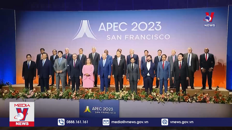 Đối thoại giữa các nhà Lãnh đạo các nền kinh tế APEC và các khách mời 