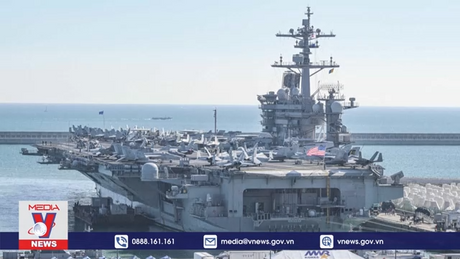 Tàu sân bay hạt nhân Mỹ cập cảng Hàn Quốc