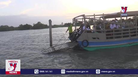 Sạt lở gây chia cắt giao thông tại Cà mau 