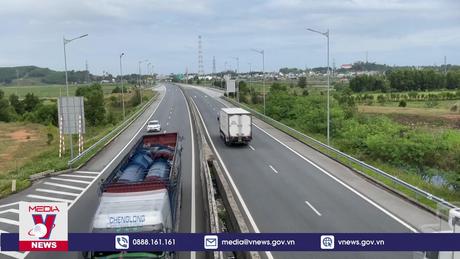 Nút giao cuối cùng vào cao tốc Đà Nẵng - Quảng Ngãi vẫn “đắp chiếu”