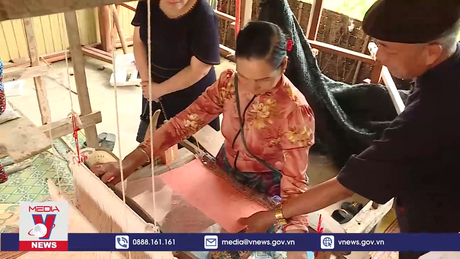 Người gìn giữ bản sắc văn hóa vùng cao