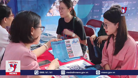 Tổ hợp xét tuyển giảm mạnh khi môn thi giảm 