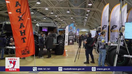 Độc đáo triển lãm xe địa hình ở Nga