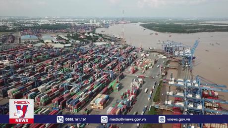 Ưu tiên thúc đẩy tăng trưởng kinh tế