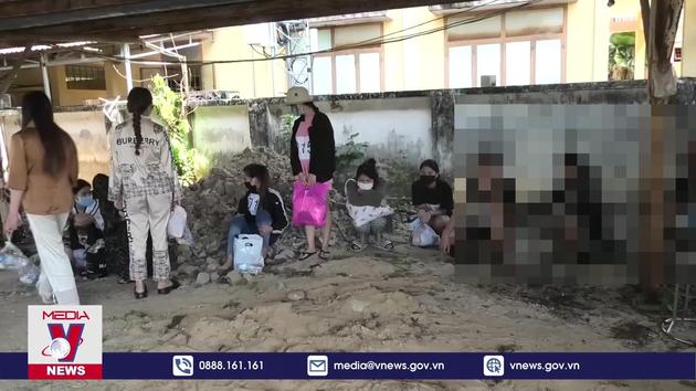 Tây Ninh tiếp nhận 256 người Việt Nam từ chính quyền Campuchia