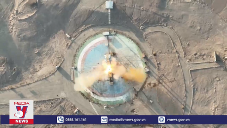 Iran phóng thành công tàu vũ trụ vào không gian