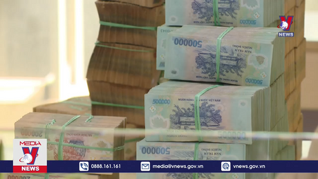 Lãi suất tiền gửi liên tục giảm 