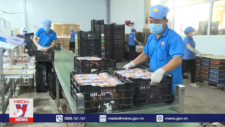 Doanh nghiệp thực phẩm tăng tốc sản xuất hàng Tết