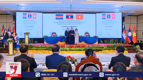 Chủ tịch Quốc hội kết thúc tốt đẹp chuyến công tác tại Lào, Thái Lan