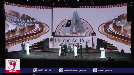 Trao giải thưởng Hành động vì Cộng đồng 2023