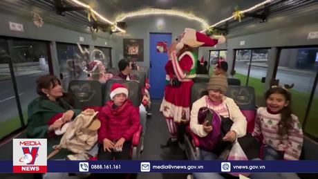 Đoàn tàu Giáng sinh lan tỏa niểm vui