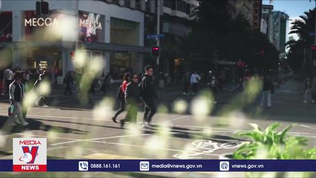 Người dân New Zealand “thắt lưng buộc bụng” mùa Giáng sinh