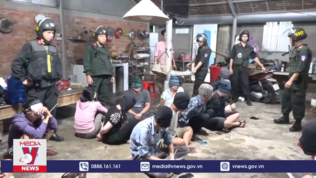 Bến Tre bắt quả tang 37 đối tượng đánh bạc