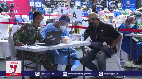 Indonesia lên kế hoạch tiêm bổ sung vaccine ngừa COVID-19