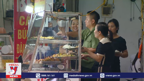 Quán cơm bình dân và nỗi lo mất an toàn thực phẩm