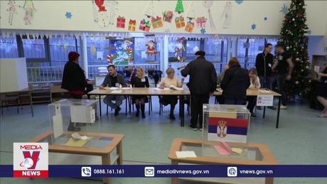 Liên minh cầm quyền Serbia tuyên bố thắng cử