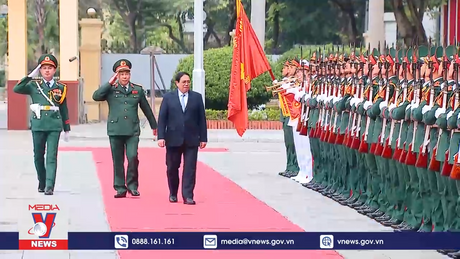 Thủ tướng làm việc với Học viện Quốc phòng