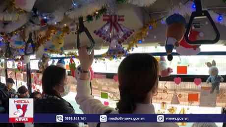 Ấm áp chiếc xe buýt Giáng sinh ở Hàn Quốc