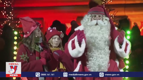 Santa Claus bắt đầu hành trình phát quà Giáng sinh