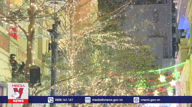 Sôi động không khí Giáng sinh tại Hong Kong (Trung Quốc)