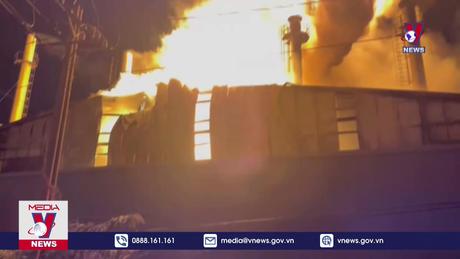 Kịp thời xử lý vụ hỏa hoạn tại công ty dệt, nhuộm vải ở Bình Dương 