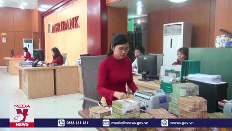 Lãi suất tiết kiệm giảm xuống dưới 2%