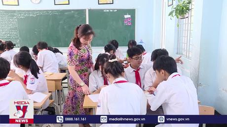 Đẩy mạnh đổi mới toàn diện giáo dục phổ thông