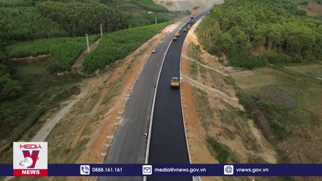 Đưa vào khai thác 475 km cao tốc