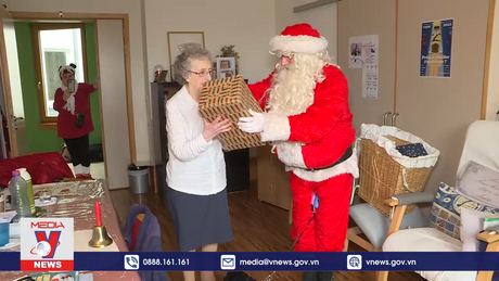 Đầm ấm lễ hội cuối năm tại nhà dưỡng lão ở Bỉ