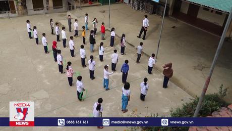 Mô hình học bán trú trên vùng núi Nghệ An